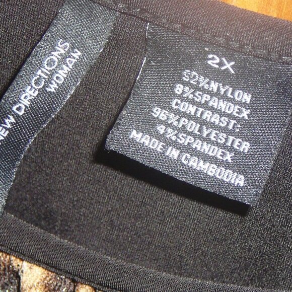 New Directions Womans Butterfly Pull-Over Top Sz 2X Leopard Print Glitter Lace - Picture 2 of 3